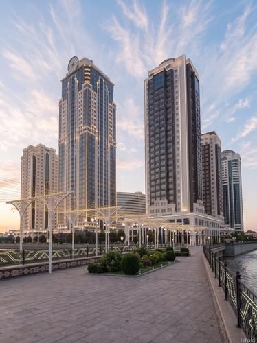 Ритм трёх столиц и шёпот гор Джейраха