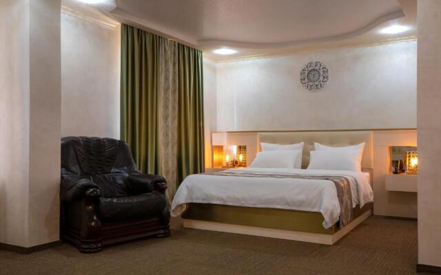 Alliance Hotel 4* (г.Тбилиси) / Georgia Golden Gori 3* (г.Гори) / Almi Hotel 3* (г.Ахалцихе)