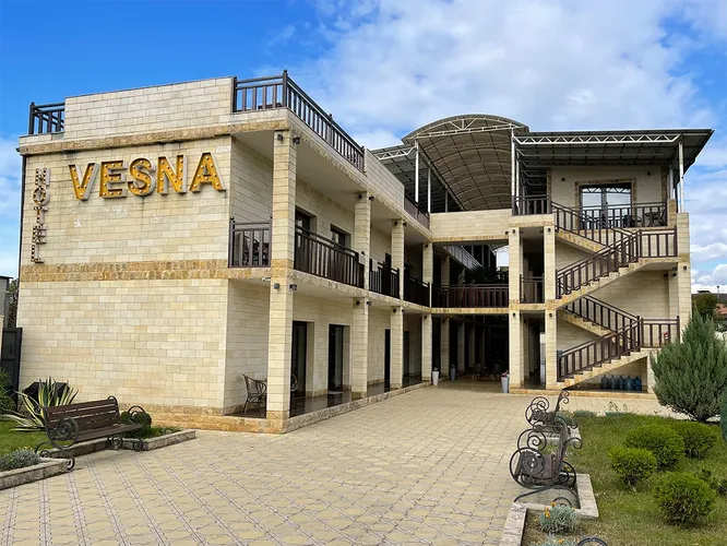 Весна (г. Сухум)