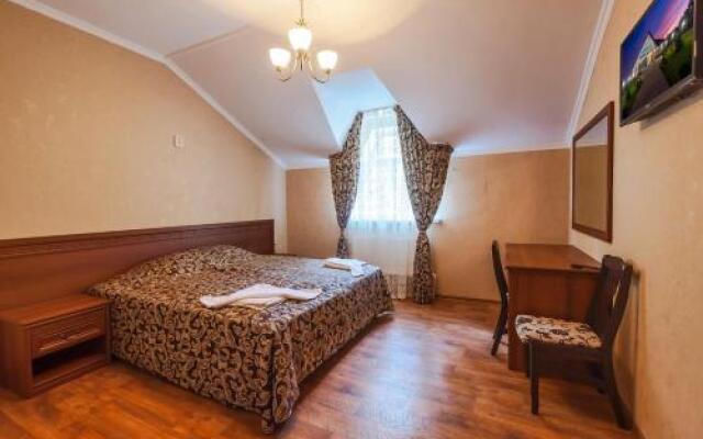 Турбаза Горная (пос. Каменномостский)