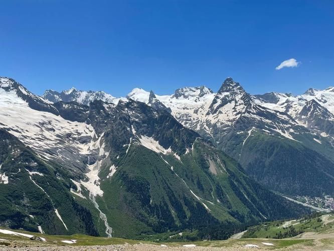 Новый год в Кисловодске: традиции, снег и курортная атмосфера