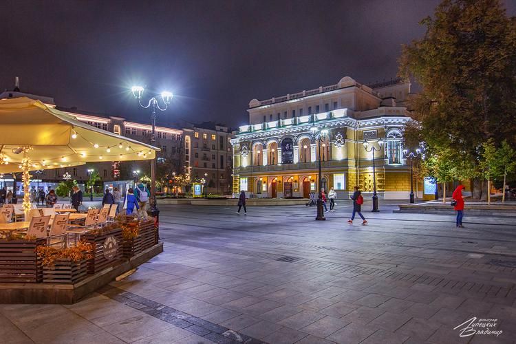 Городец. Сказка в камне и краске