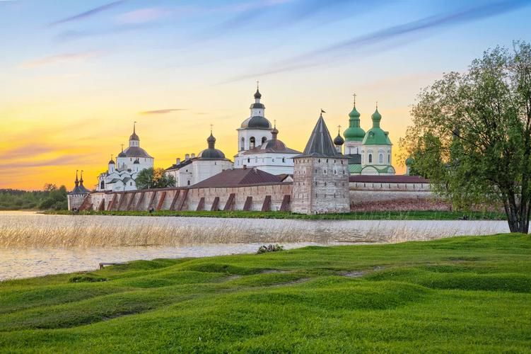 Храмы и обители Вологодского края