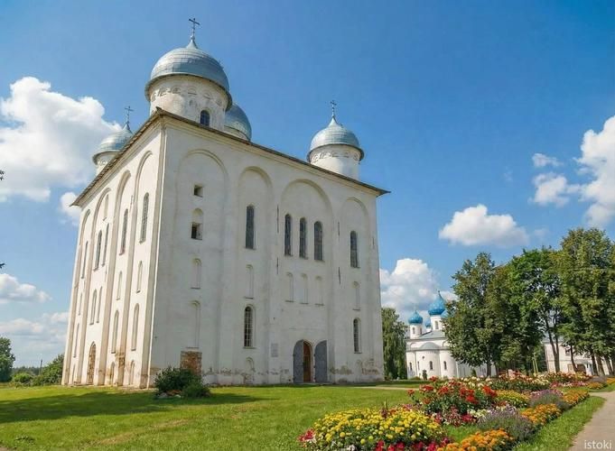 По Питерскому тракту: к святыням русского Севера