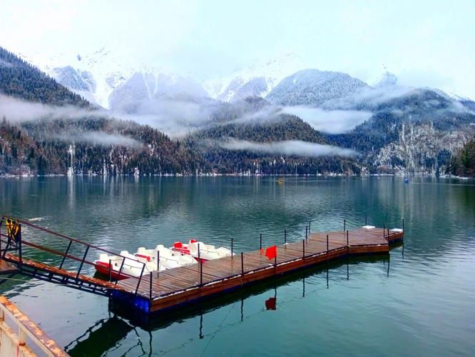 Абхазия: где горы поют, а море шепчет