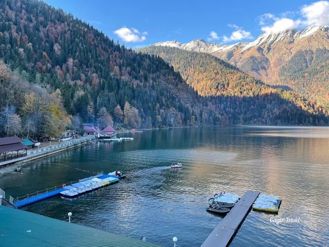 Сказка в бокале: зимнее солнце и волшебство праздника