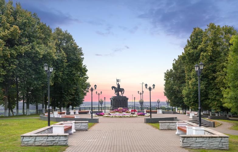Семейная прогулка по Владимиру: тайны города и чудеса у Бабы Яги